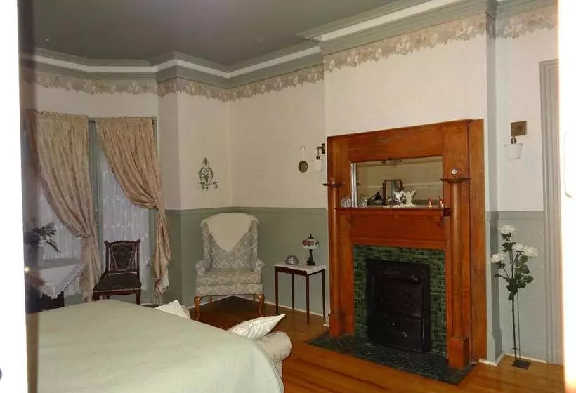 A Tanners Home Inn Bed And Breakfast