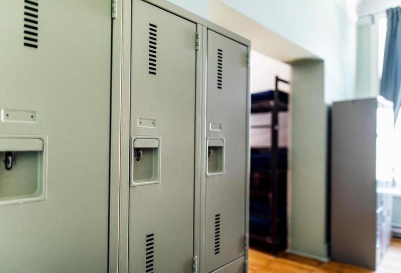 הוסטל Auberge Bishop