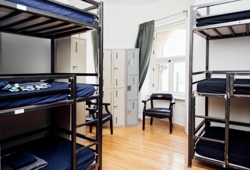 הוסטל Auberge Bishop