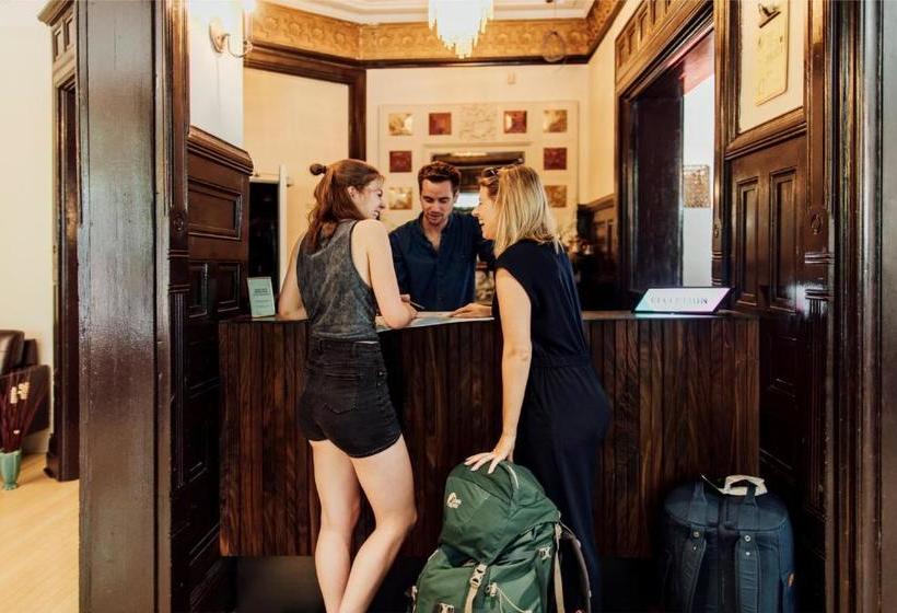 הוסטל Auberge Bishop