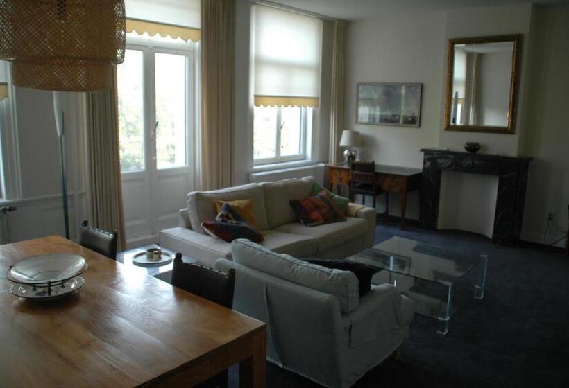 تختخواب و صبحانه Vondelparkmuseum Inn