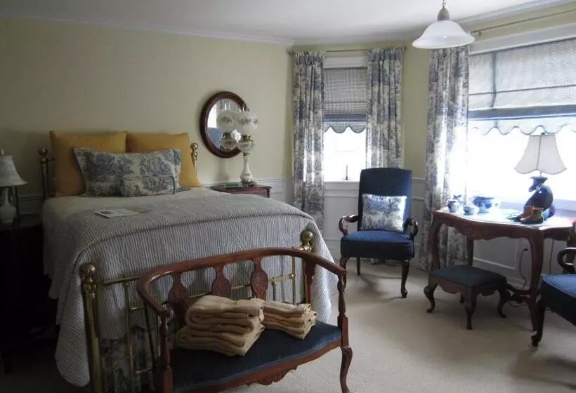Casa Breeze B & B