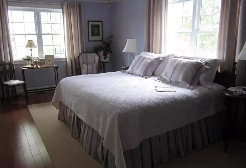 Casa Breeze B & B