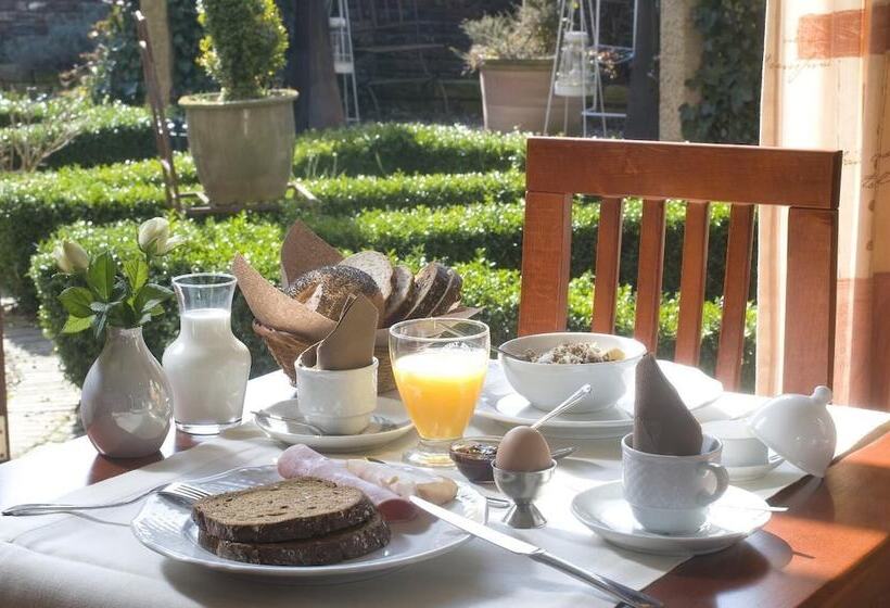 ホテル B&b, Brasserie Lakerhof