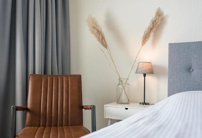 בית מלון כפרי Brasserie De Walvisvaarder