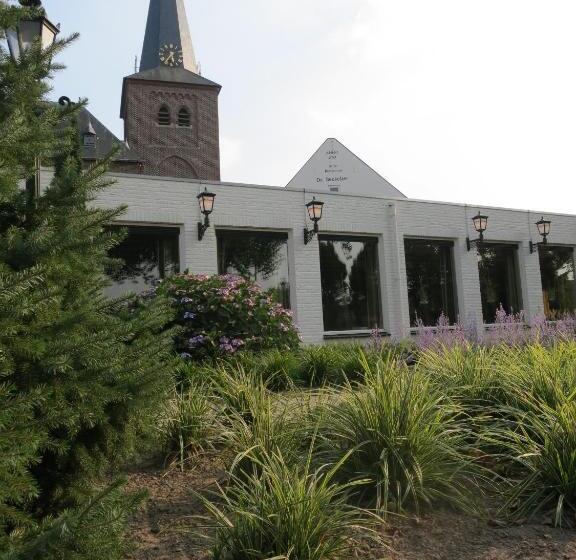 Отель De Beukelaer