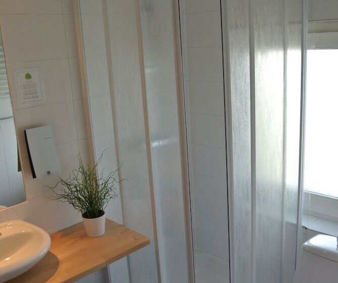 בית מלון כפרי De Linde