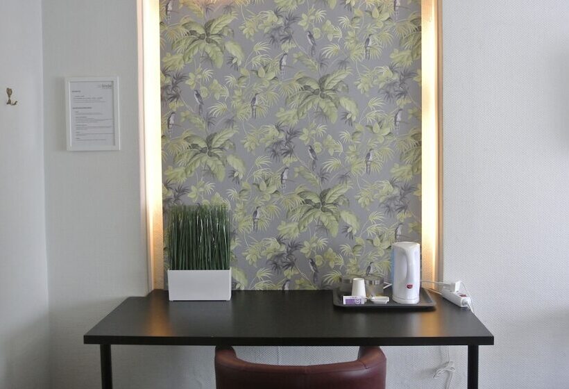 בית מלון כפרי De Linde