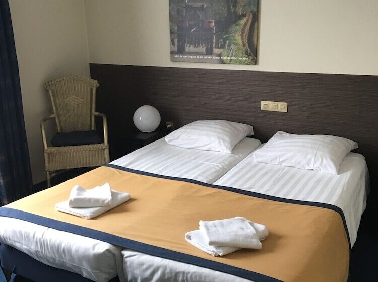 בית מלון כפרי De Linde