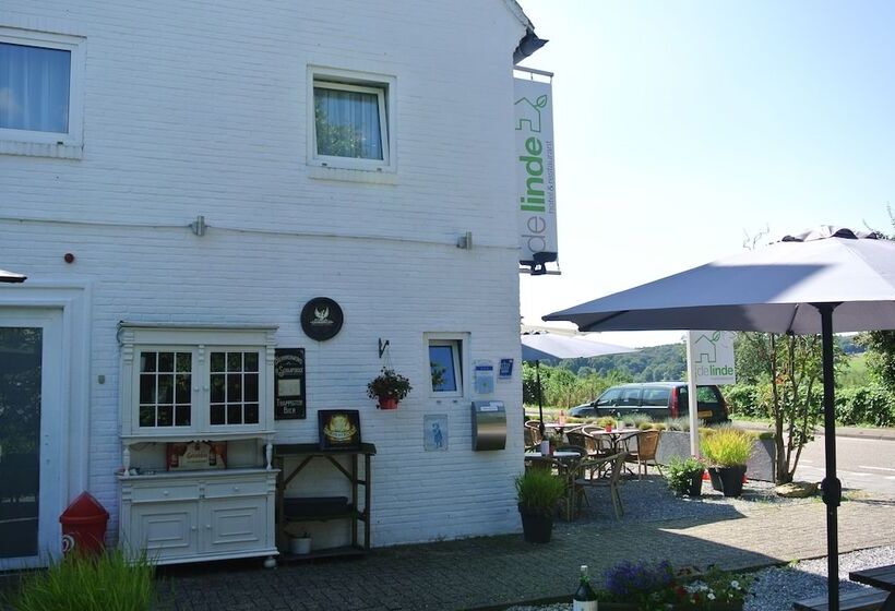 בית מלון כפרי De Linde