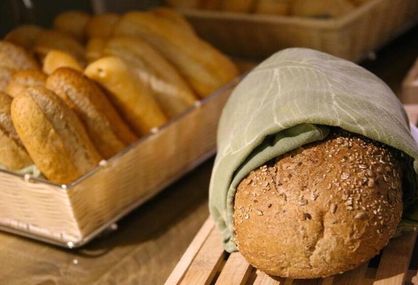 בית מלון כפרי Doniastate