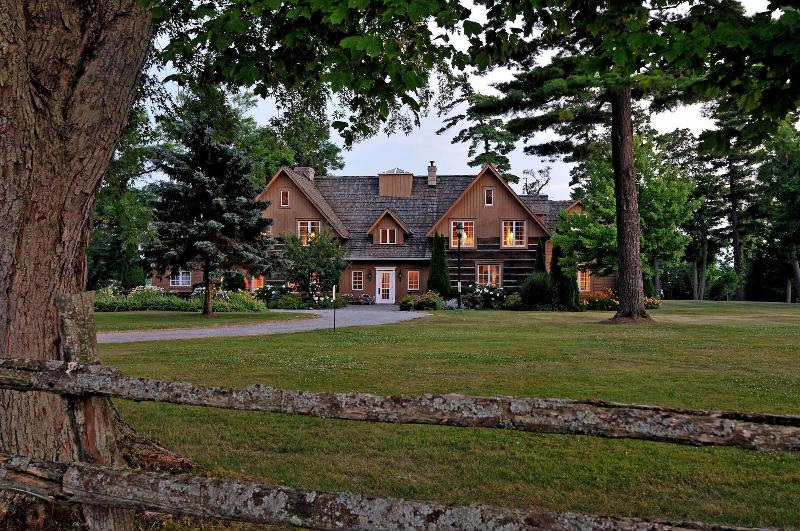 Отель Eganridge Resort, Golf Club & Spa