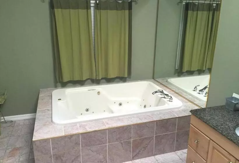 ホテル Grey Rose Suites