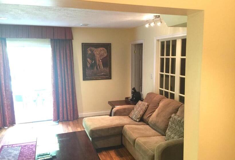 酒店 Grey Rose Suites