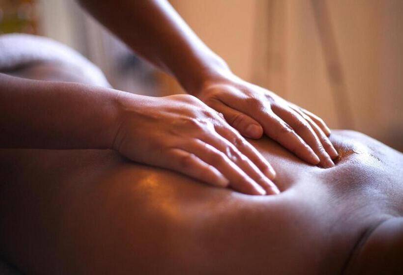 בית מלון כפרי Heere