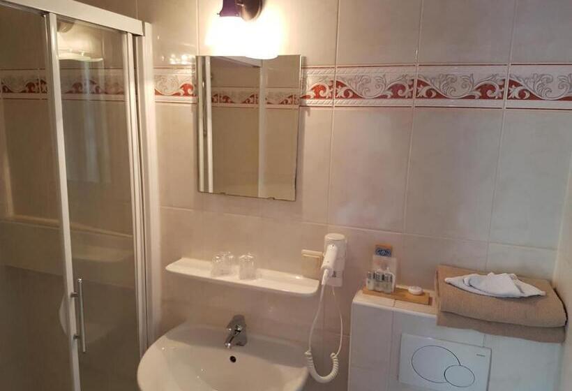 בית מלון כפרי Heere