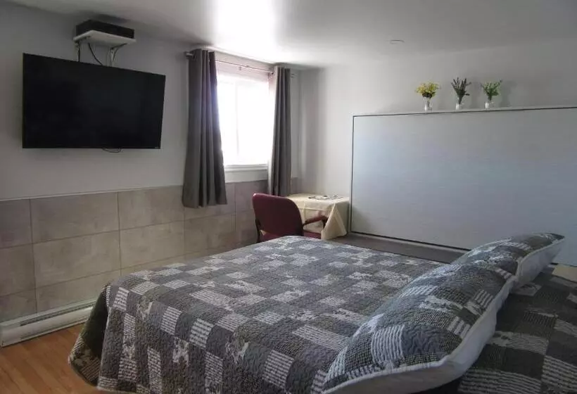 ホテル Hostellerie Du Suroît
