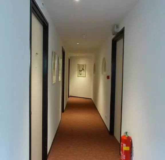 Hotelli In Den Stallen