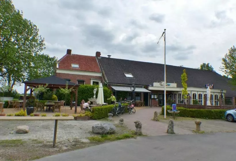 Hotelli In Den Stallen