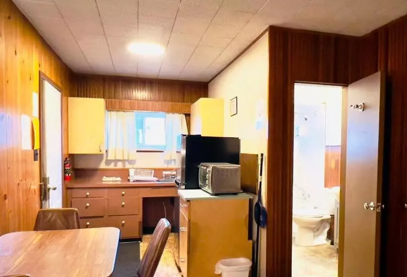 Motelli Airport Inn