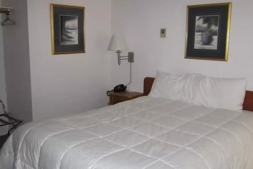 モーテル Clearwater Country Inn