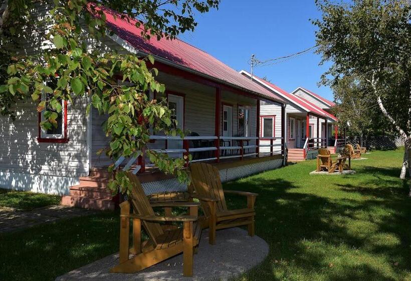 Motel Et Chalets Bo Fleuve Evangeline