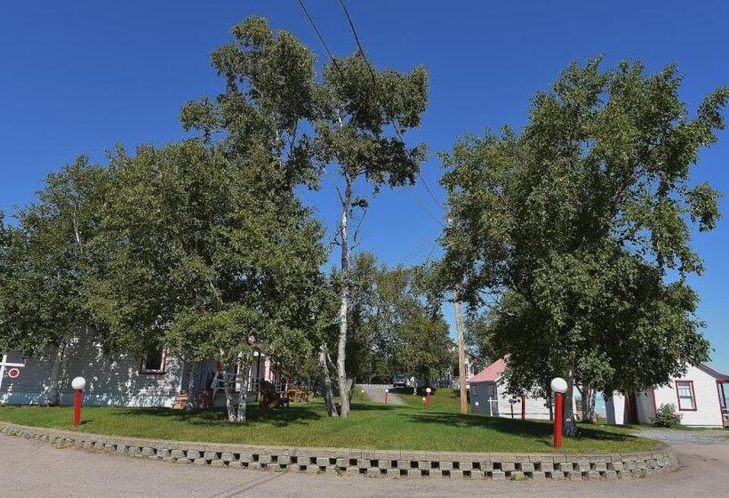 Motel Et Chalets Bo Fleuve Evangeline