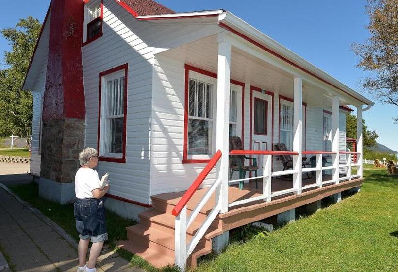 Motel Et Chalets Bo Fleuve Evangeline