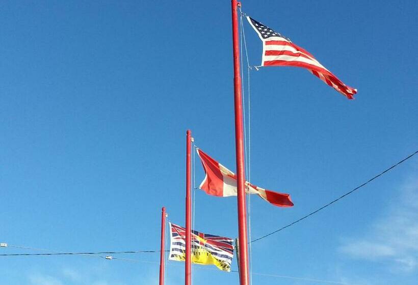 فندق على الطريق Traveller S Inn