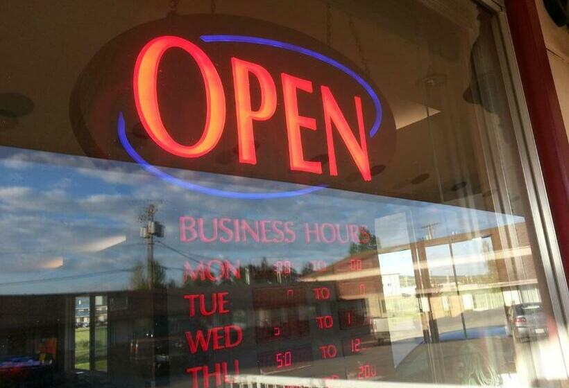 فندق على الطريق Traveller S Inn