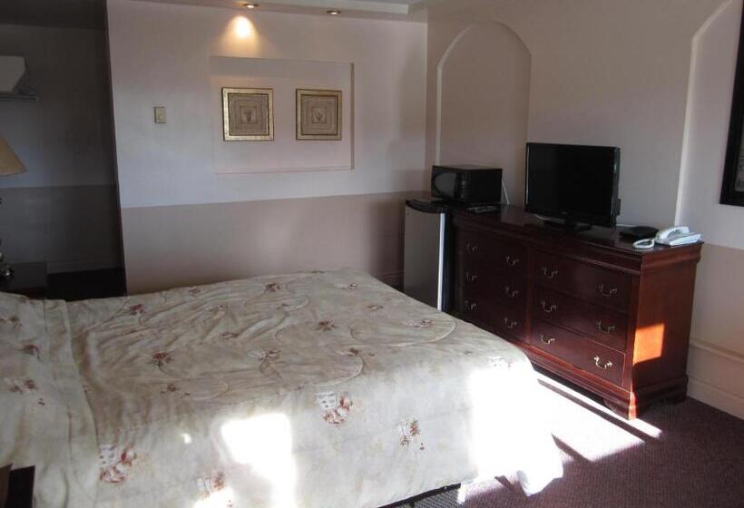 فندق على الطريق Traveller S Inn