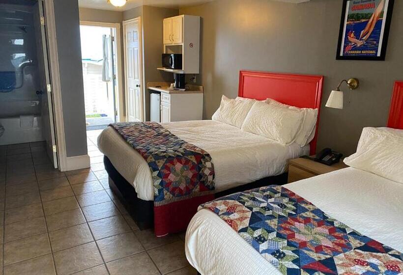 Seawinds Motel & Cottages