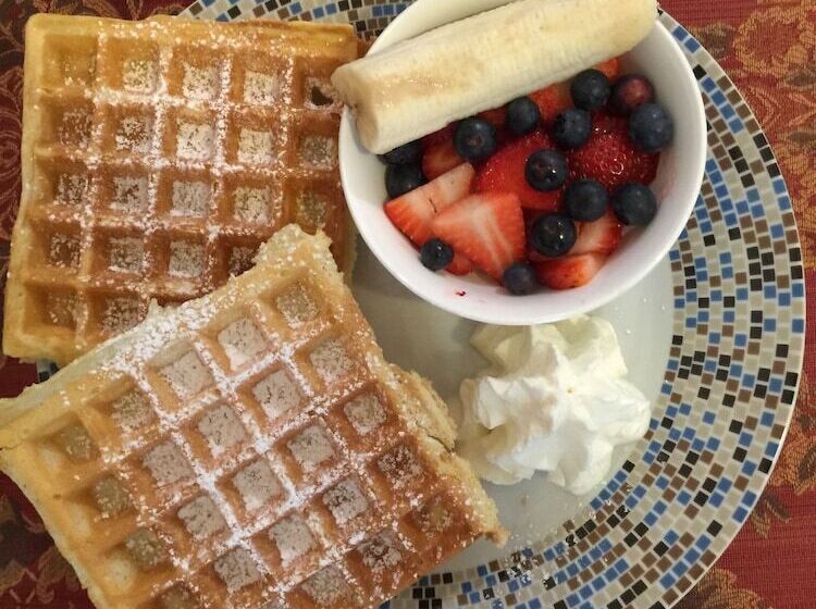 The Century House Bed And Breakfast Ottawa