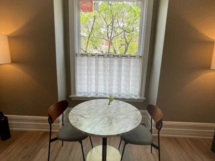 The Century House Bed And Breakfast Ottawa