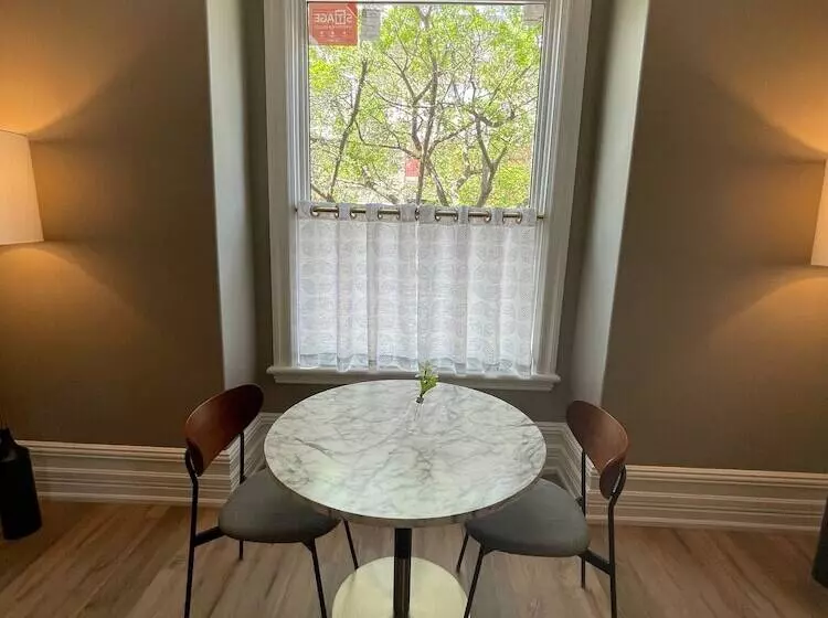 The Century House Bed And Breakfast Ottawa