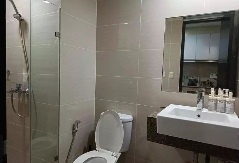 Eastwood Staycation Home With Stunning City View Minimum 2nights Stay