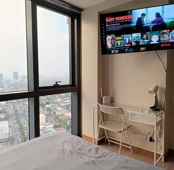 Eastwood Staycation Home With Stunning City View Minimum 2nights Stay