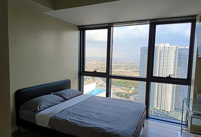 Eastwood Staycation Home With Stunning City View Minimum 2nights Stay