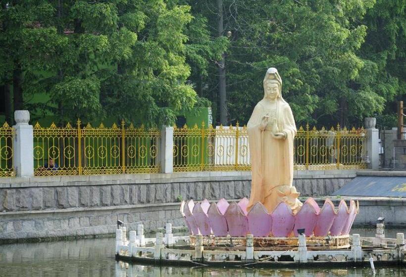 Hanting Hotel Qingdao Wanxiang City