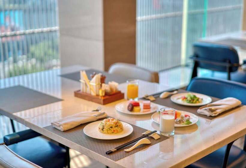 בית מלון כפרי Fairfield By Marriott Hangzhou Wulin Square, China