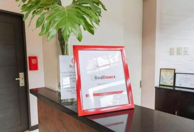 Hotelli Reddoorz Hostel @ Baguio Piraso