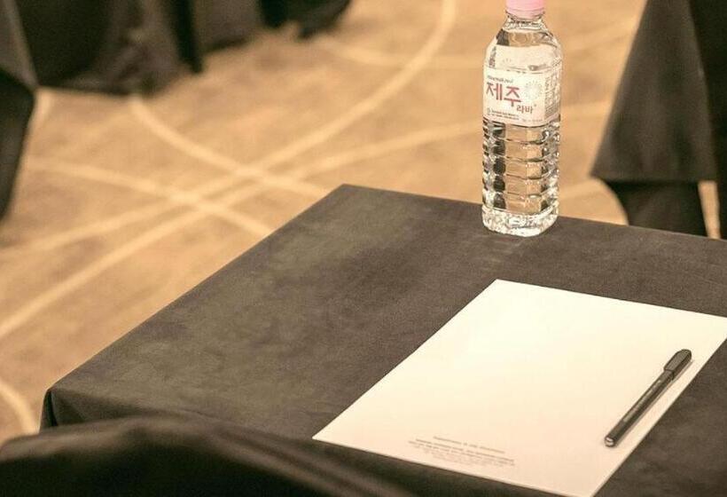 فندق The Artstay Seogwipo Harbor