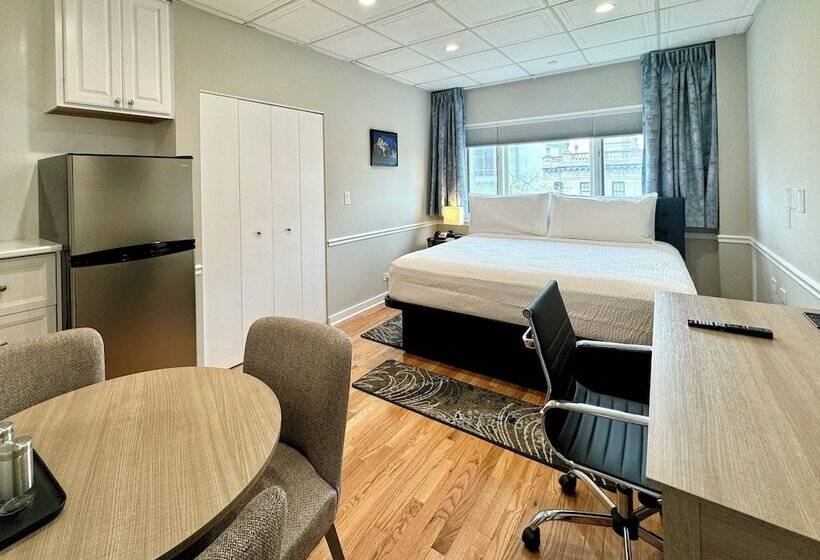 هتل The Gem Museum Suites