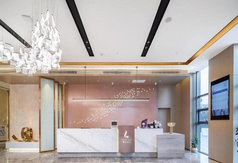 Lavande Hotel Xuzhou Tongshan Wanda Plaza