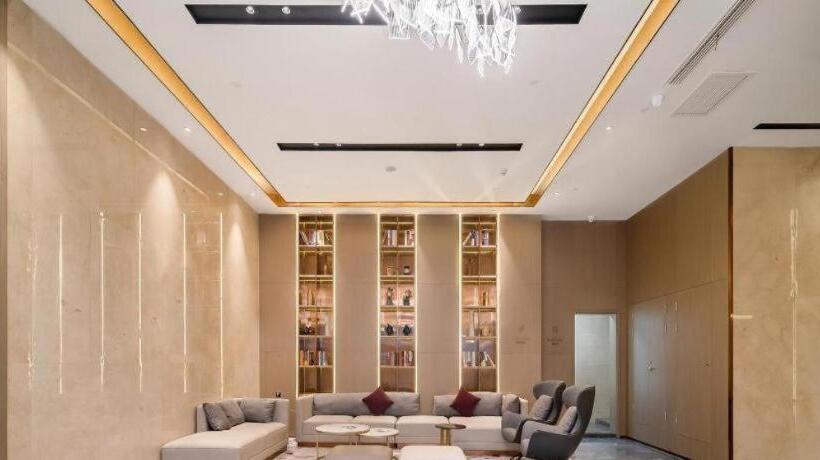 Lavande Hotel Xuzhou Tongshan Wanda Plaza