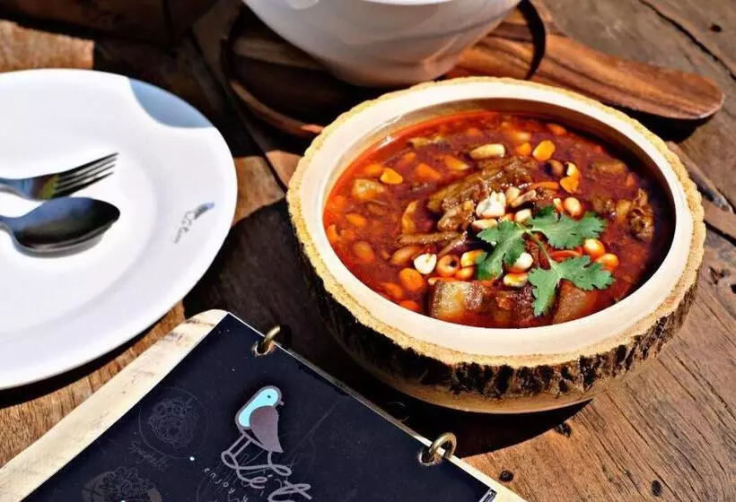 Letana Hotel Samuprakarn