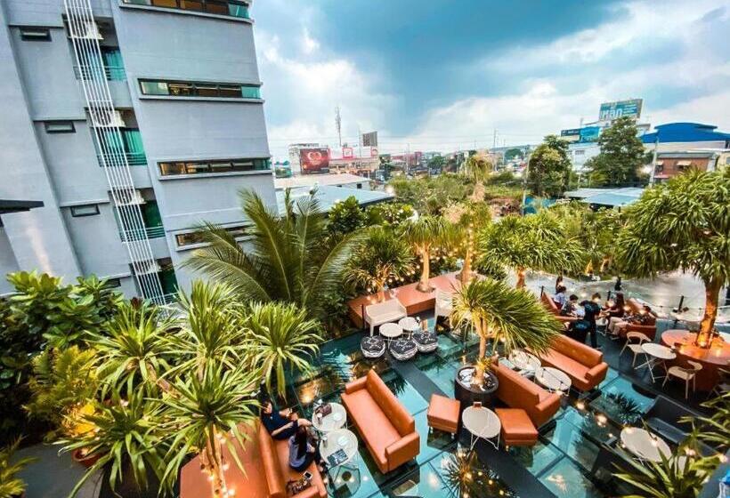 Letana Hotel Samuprakarn