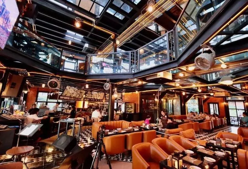 Letana Hotel Samuprakarn