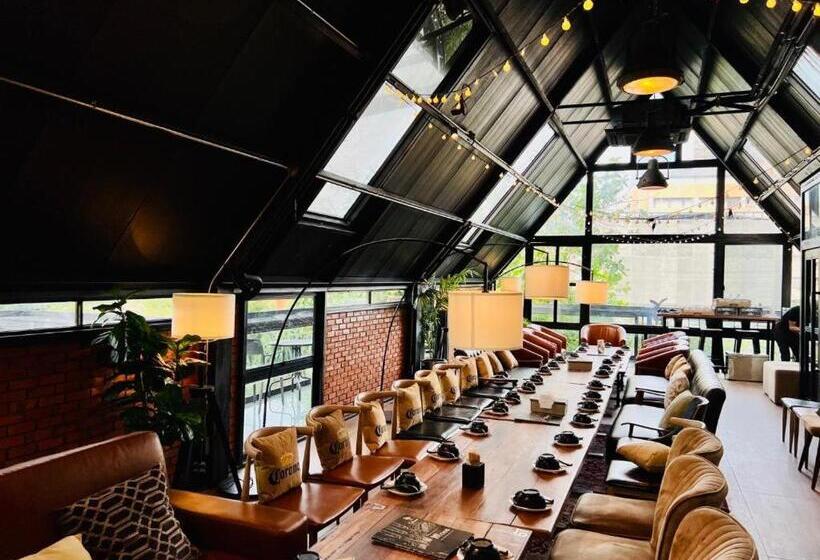 Letana Hotel Samuprakarn