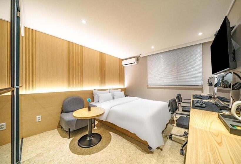 Number25hotel Dongam Station